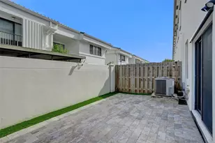 21357 NE 2nd Ct, Miami, FL 33179 - Photo 12