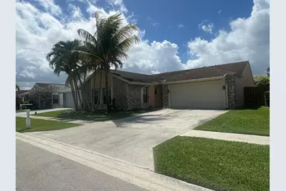 21023 Rustlewood Avenue, Boca Raton, FL 33428 - Photo 2