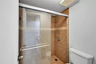 906 Twin Lakes Dr, Coral Springs, FL 33071 - Photo 14