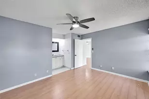 906 Twin Lakes Dr, Coral Springs, FL 33071 - Photo 12