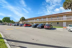 906 Twin Lakes Dr, Coral Springs, FL 33071 - Photo 28