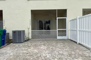 9905 NW 57th Manor, Coral Springs, FL 33076 - Photo 22