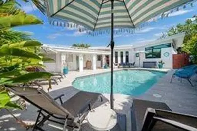 226 Corsair Avenue, Lauderdale by the Sea, FL 33308 - Photo 2