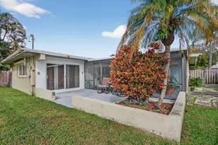 1432 SE 2nd St, Pompano Beach, FL 33060 - Photo 6