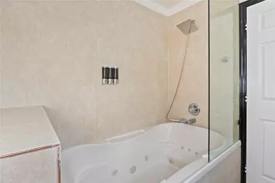 19340 NE 19 Avenue, Miami, FL 33179 - Photo 34