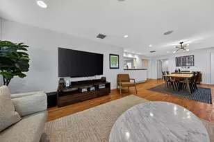 1001 SE 10th St, Fort Lauderdale, FL 33316 - Photo 16