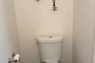 2645 NE 164th St, North Miami Beach, FL 33160 - Photo 18