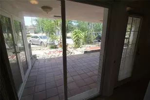 909 NE 12th Ave, Pompano Beach, FL 33060 - Photo 4