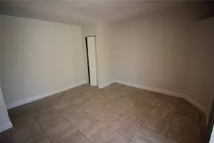 909 NE 12th Ave, Pompano Beach, FL 33060 - Photo 2