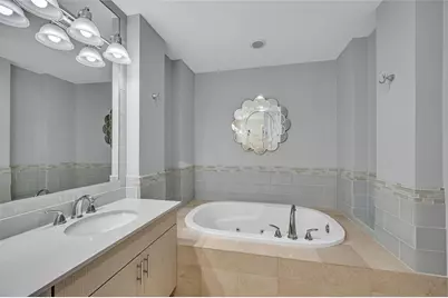 61 Isle Of Venice Drive, Fort Lauderdale, FL 33301 - Photo 18