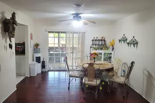 1045 NE 135th St, Miami, FL 33161 - Photo 8