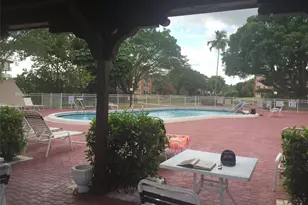 2901 NW 46th Ave, Lauderdale Lakes, FL 33313 - Photo 28