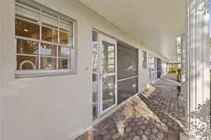 1965 SE 5th Ct, Pompano Beach, FL 33060 - Photo 4