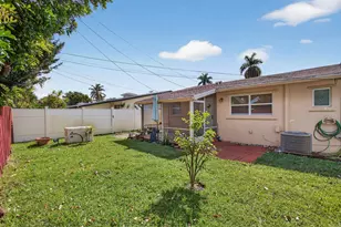 1701 NE 55th St, Fort Lauderdale, FL 33334 - Photo 10