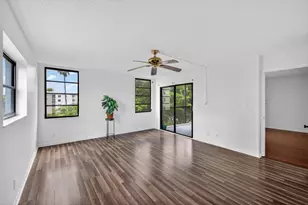 2112 S Cypress Bend Dr, Pompano Beach, FL 33069 - Photo 14