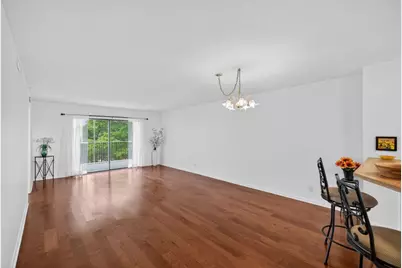 2112 S Cypress Bend Drive #401, Pompano Beach, FL 33069 - Photo 8