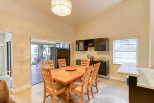 612 Freedom Ct, Deerfield Beach, FL 33442 - Photo 2