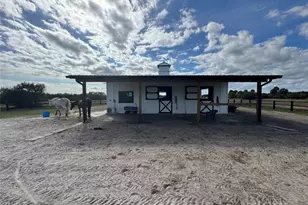 8121 NW 58th Ln, Okeechobee, FL 34972 - Photo 10