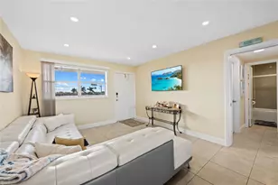 941 Crystal Lake Dr, Pompano Beach, FL 33064 - Photo 16