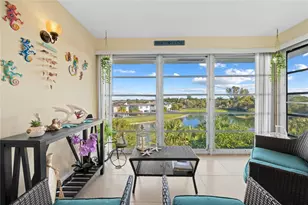 941 Crystal Lake Dr, Pompano Beach, FL 33064 - Photo 4