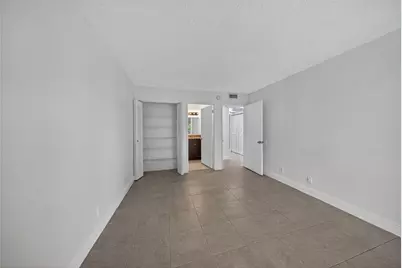 913 Meadows Circle #913, Boynton Beach, FL 33436 - Photo 6