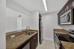 913 Meadows Cir, Boynton Beach, FL 33436 - Photo 20