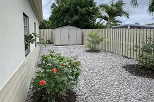 1420 NE 32nd St, Pompano Beach, FL 33064 - Photo 12