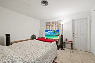 739 NE 13th Ct, Fort Lauderdale, FL 33304 - Photo 46