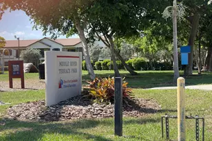 739 NE 13th Ct, Fort Lauderdale, FL 33304 - Photo 76