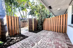 758 NE 13th Ct, Fort Lauderdale, FL 33304 - Photo 2