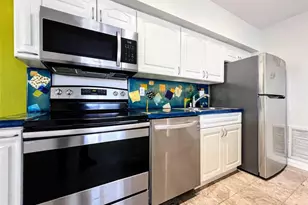 758 NE 13th Ct, Fort Lauderdale, FL 33304 - Photo 10