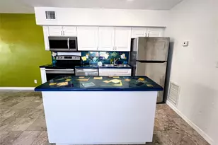 758 NE 13th Ct, Fort Lauderdale, FL 33304 - Photo 12