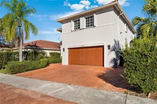 14277 SW 177th St, Miami, FL 33177 - Photo 2