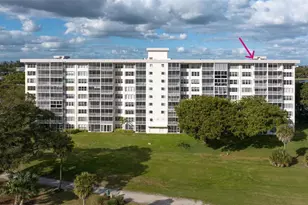 3050 N Palm Aire Dr, Pompano Beach, FL 33069 - Photo 2