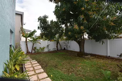 6572 Bayfront Drive, Margate, FL 33063 - Photo 10