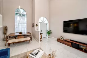 621 Lakeshore Terrace, Davie, FL 33325 - Photo 10