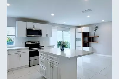 621 Lakeshore Terrace, Davie, FL 33325 - Photo 18