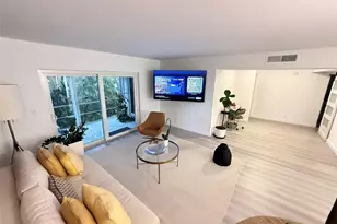 10 SE 13th St, Boca Raton, FL 33432 - Photo 16
