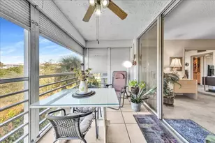 545 Oaks Ln, Pompano Beach, FL 33069 - Photo 14