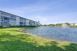 4301 Martinique Cir, Coconut Creek, FL 33066 - Photo 24