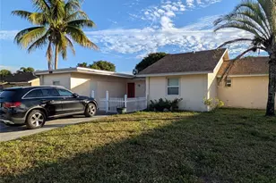 10318 Carmen Ln, Royal Palm Beach, FL 33411 - Photo 1