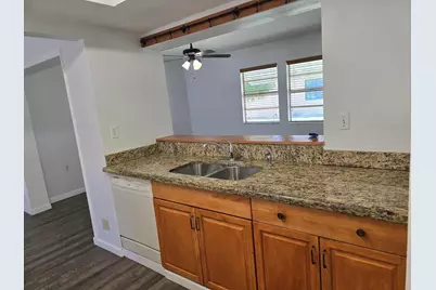 5713 NW 65th Te, Tamarac, FL 33321 - Photo 8