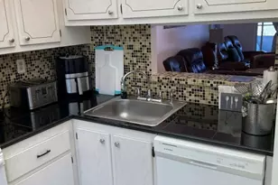 4899 NW 26th Ct, Fort Lauderdale, FL 33313 - Photo 2