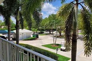 6061 Balboa Cir, Boca Raton, FL 33433 - Photo 6