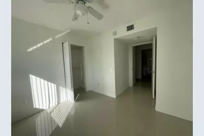 470 S Park Road #302, Hollywood, FL 33021 - Photo 12