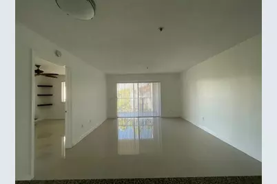 470 S Park Road #302, Hollywood, FL 33021 - Photo 6