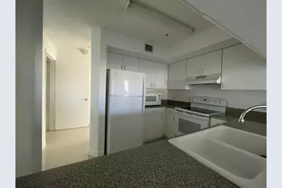 470 S Park Road #302, Hollywood, FL 33021 - Photo 10
