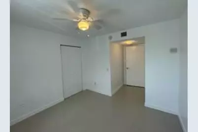 470 S Park Road #302, Hollywood, FL 33021 - Photo 8