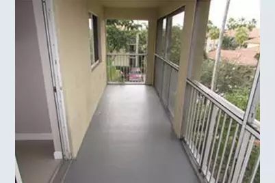 470 S Park Road #302, Hollywood, FL 33021 - Photo 10