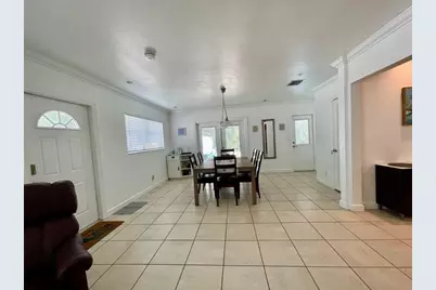 29 NE 3 Street #B, Dania, FL 33004 - Photo 6